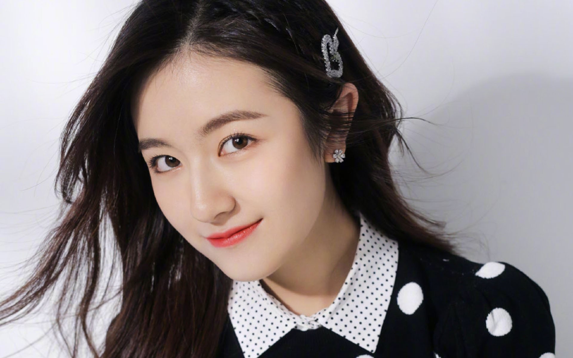 伊丽莎白·德克斯女子200米蝶泳决赛强势登场，200女子蝶泳冠军