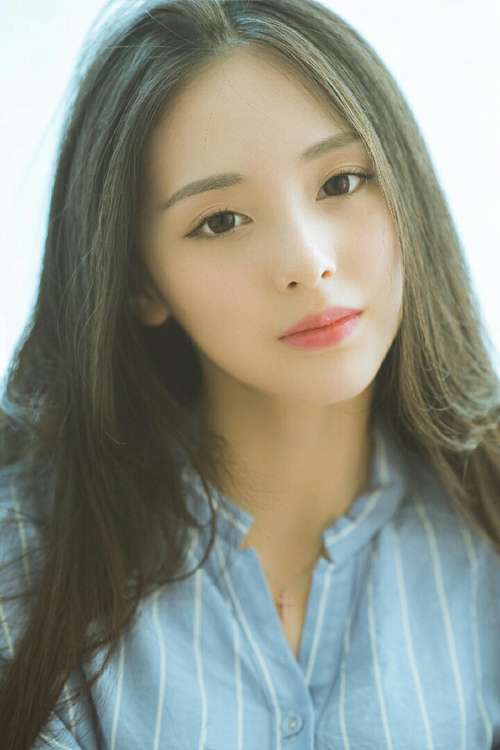 勒沃库森替补登场带来进攻变化，勒沃库森名单