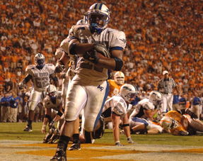 开云 官网 入口-中国足球国家队体能训练方法引进国际先进理念，国足的体能